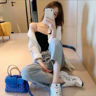 车潮海报